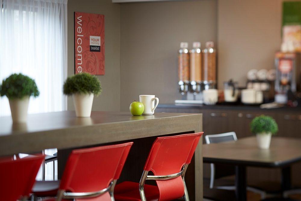 Comfort Inn Суифт Кърънт Екстериор снимка